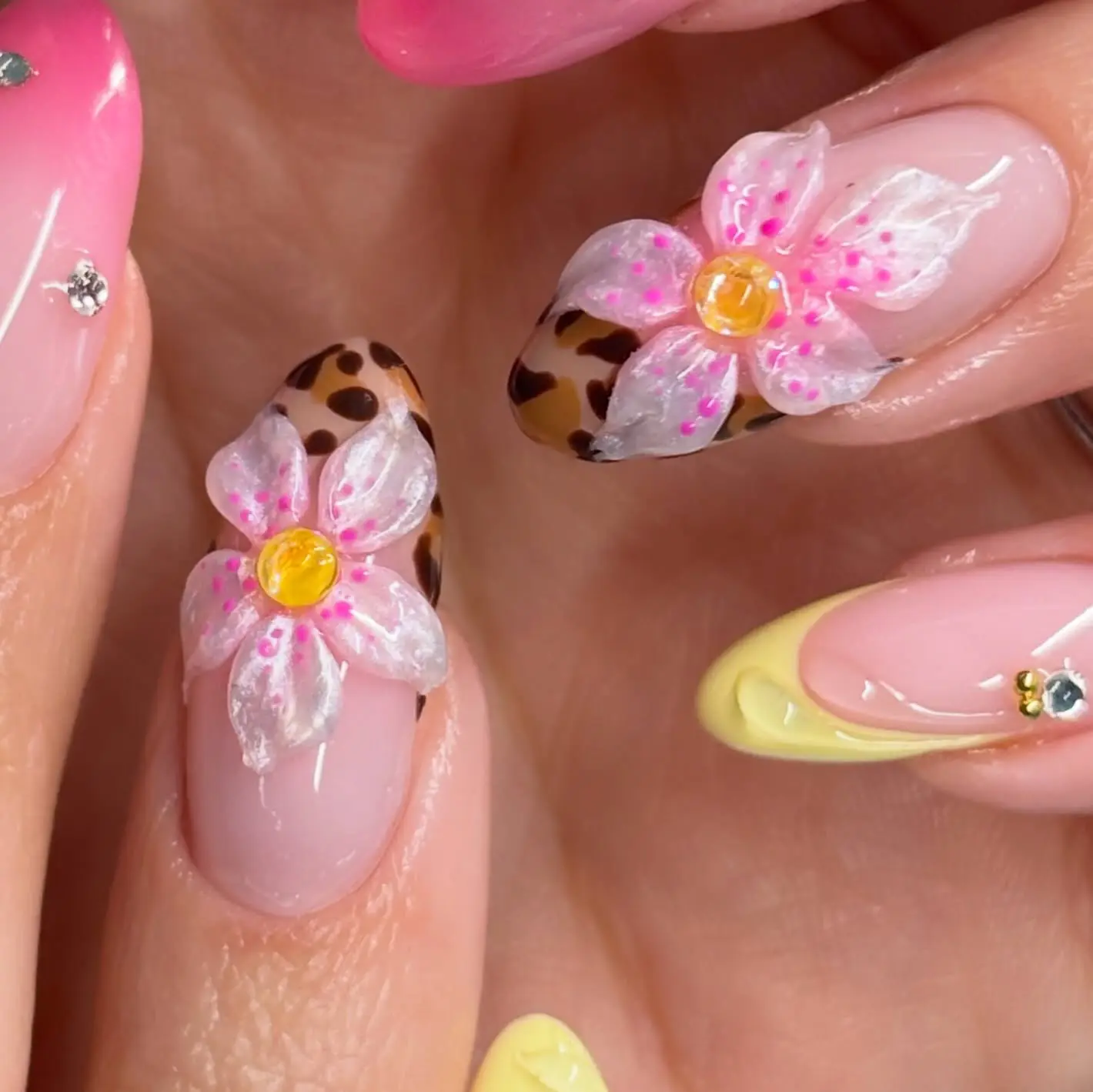 3D Flower and Leopard Nails 3
