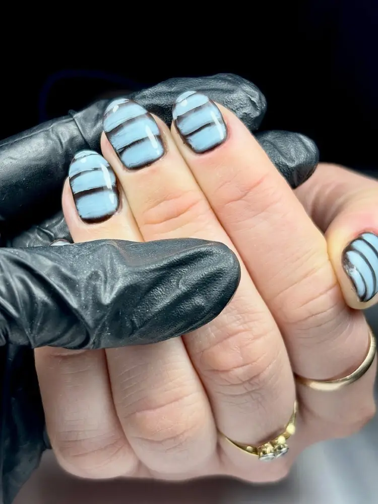 Striped Short Nails View